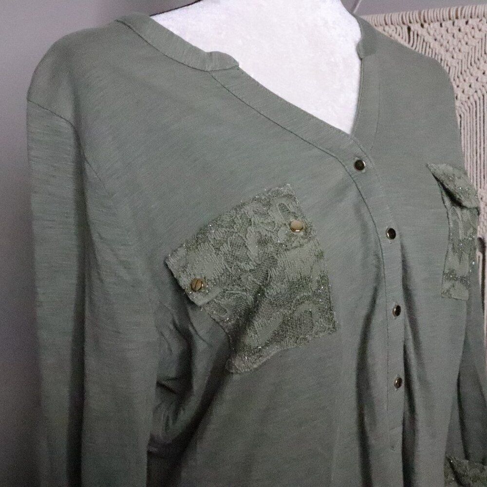 Chicos‎ | Popover Roll Tab Sleeve Blouse - Picture 3 of 7